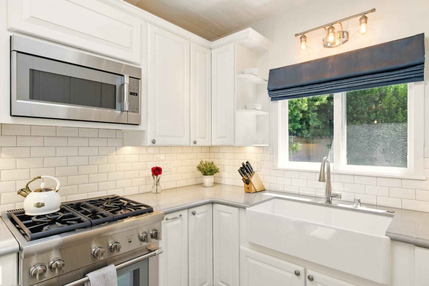 Detail Gallery Image 11 of 30 For 0 Carmelo 5 Se of 12th, Carmel,  CA 93921 - 2 Beds | 2 Baths