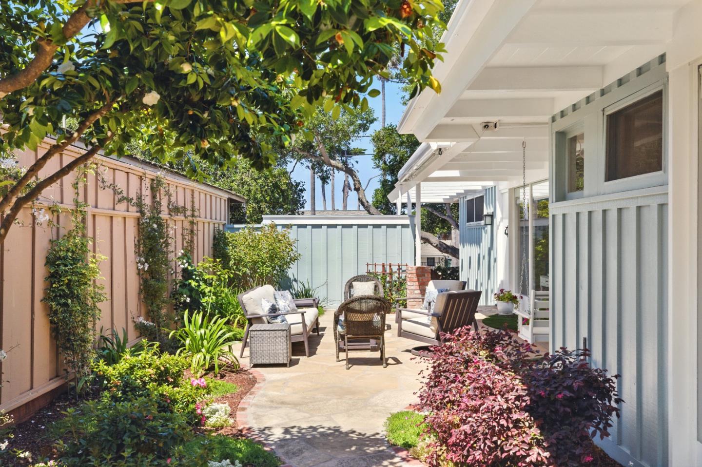 Detail Gallery Image 18 of 30 For 0 Carmelo 5 Se of 12th, Carmel,  CA 93921 - 2 Beds | 2 Baths