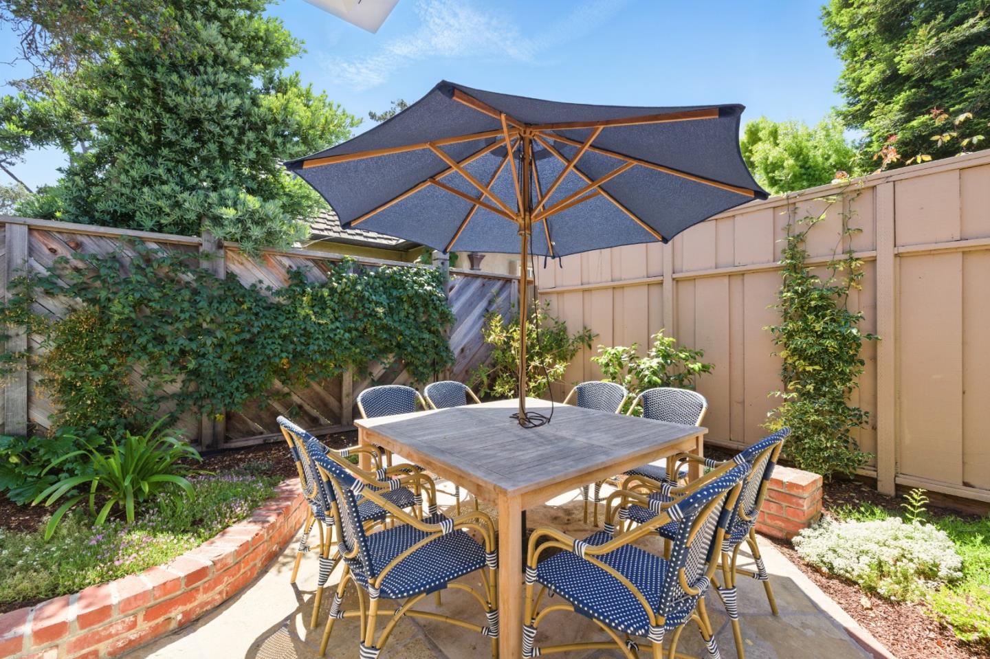 Detail Gallery Image 19 of 30 For 0 Carmelo 5 Se of 12th, Carmel,  CA 93921 - 2 Beds | 2 Baths