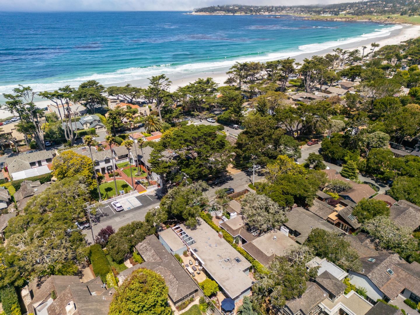 Detail Gallery Image 2 of 30 For 0 Carmelo 5 Se of 12th, Carmel,  CA 93921 - 2 Beds | 2 Baths