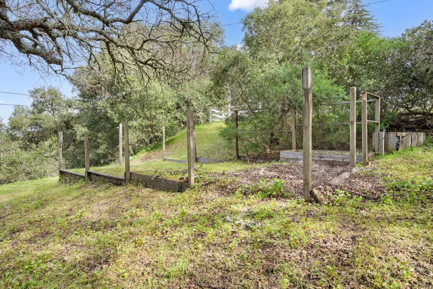 Detail Gallery Image 45 of 50 For 340 Hillside Rd, San Juan Bautista,  CA 95045 - 4 Beds | 3 Baths