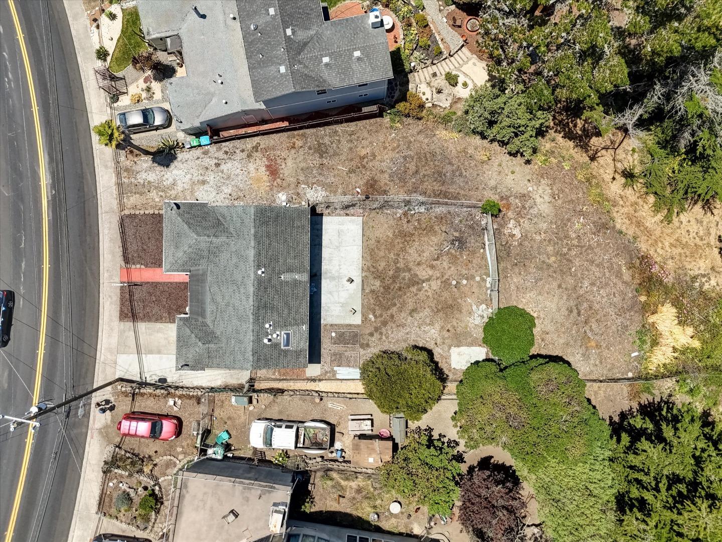 Detail Gallery Image 16 of 51 For 331 Manor Dr, Pacifica,  CA 94044 - 3 Beds | 1 Baths
