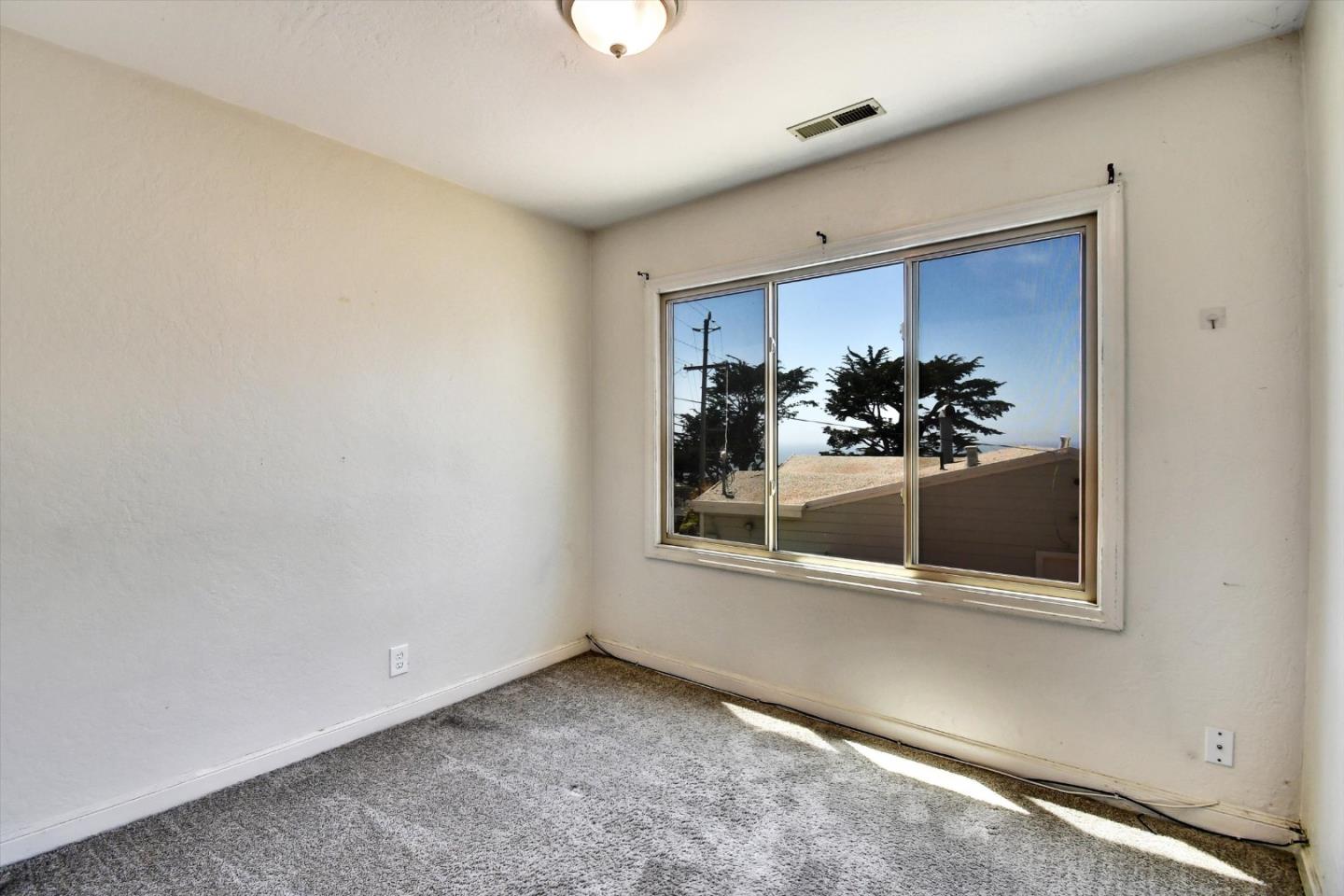 Detail Gallery Image 46 of 51 For 331 Manor Dr, Pacifica,  CA 94044 - 3 Beds | 1 Baths