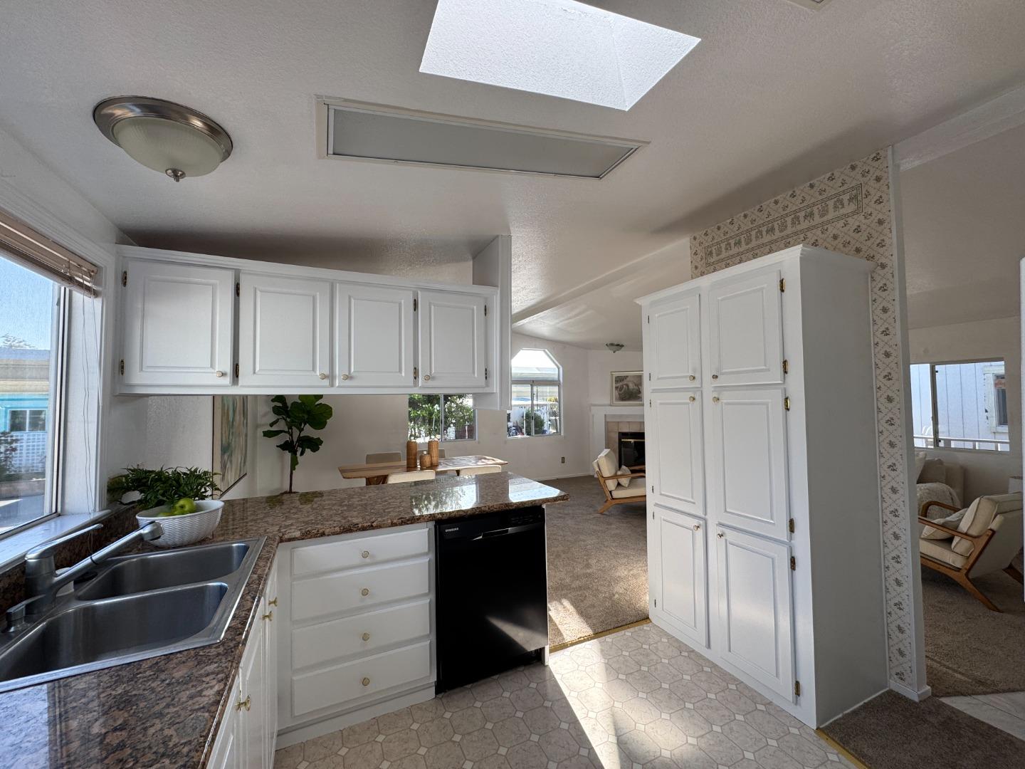 Detail Gallery Image 9 of 18 For 46 Seascape Dr #46,  Half Moon Bay,  CA 94019 - 2 Beds | 2 Baths