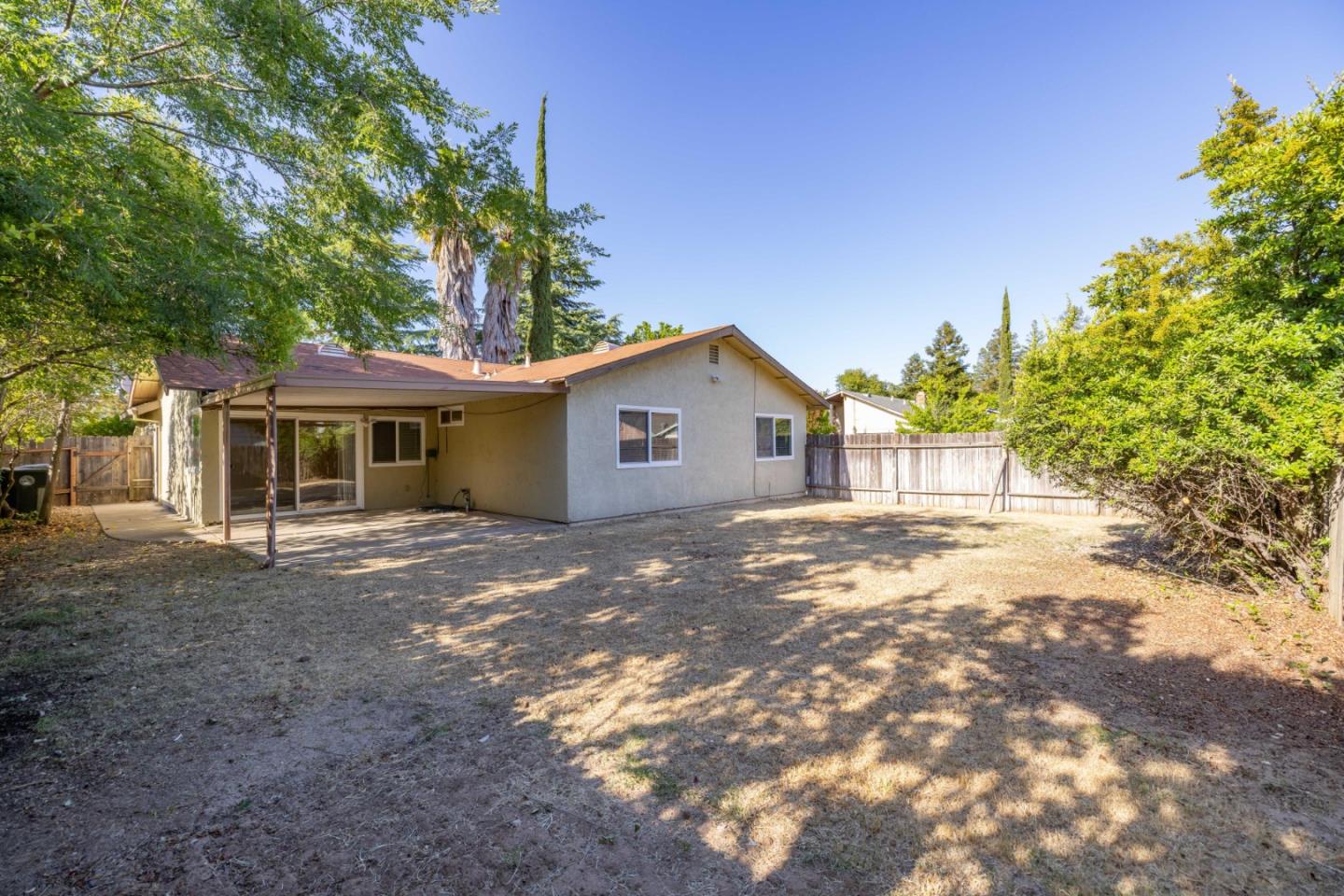 Detail Gallery Image 12 of 13 For 6862 Westchester Way, Citrus Heights,  CA 95621 - 3 Beds | 2 Baths