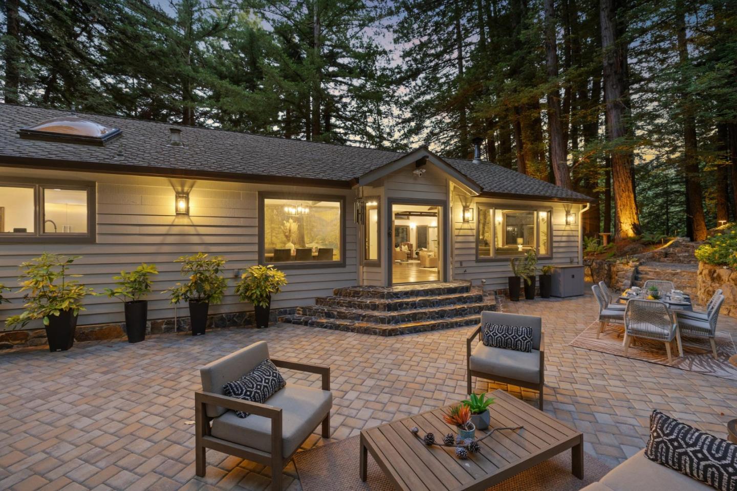 Detail Gallery Image 11 of 105 For 23110 Old Santa Cruz Hwy, Los Gatos,  CA 95033 - 4 Beds | 3 Baths