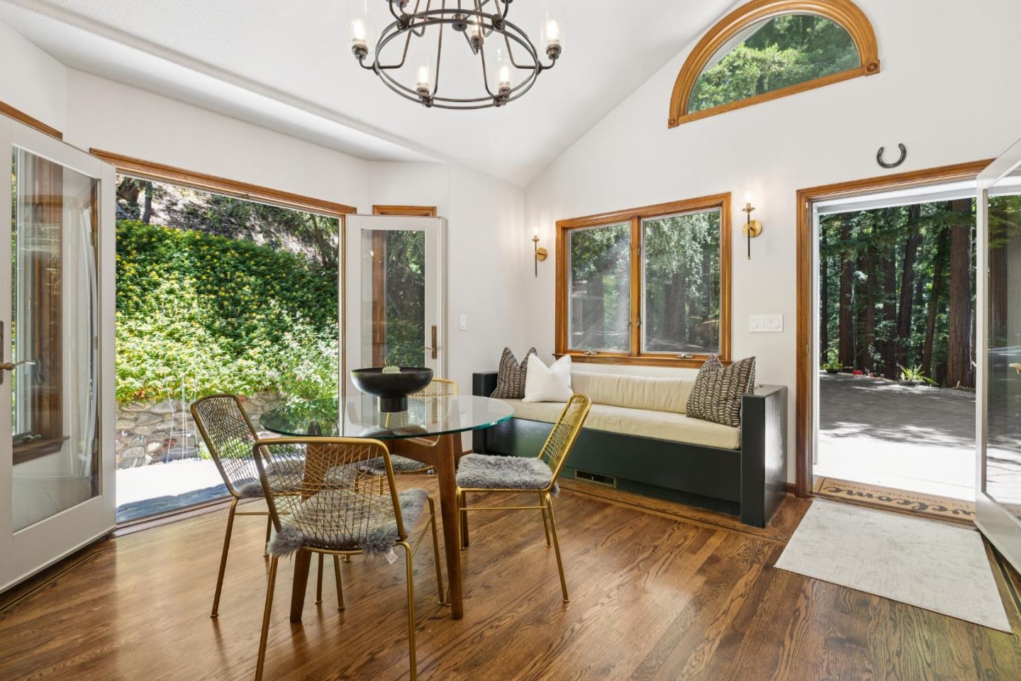 Detail Gallery Image 20 of 105 For 23110 Old Santa Cruz Hwy, Los Gatos,  CA 95033 - 4 Beds | 3 Baths