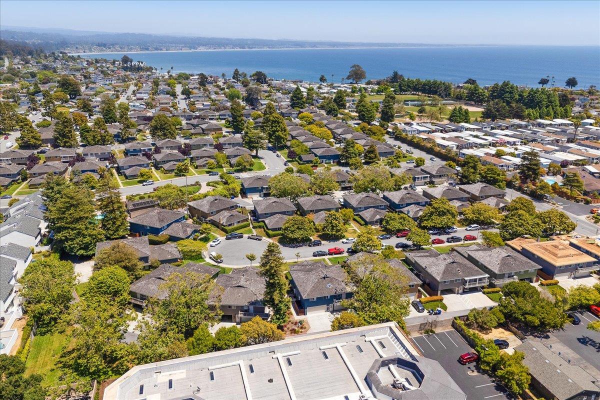 Detail Gallery Image 12 of 16 For 1415 Ruby Ct #1,  Capitola,  CA 95010 - 2 Beds | 1 Baths