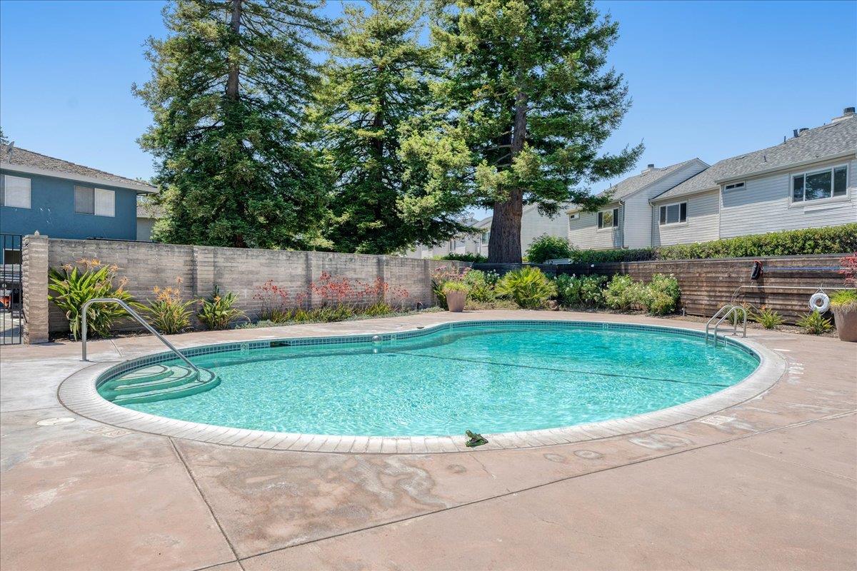 Detail Gallery Image 16 of 16 For 1415 Ruby Ct #1,  Capitola,  CA 95010 - 2 Beds | 1 Baths