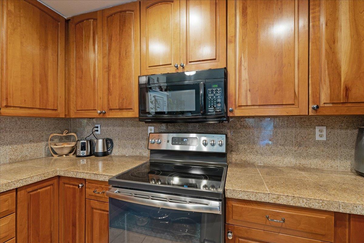 Detail Gallery Image 6 of 16 For 1415 Ruby Ct #1,  Capitola,  CA 95010 - 2 Beds | 1 Baths