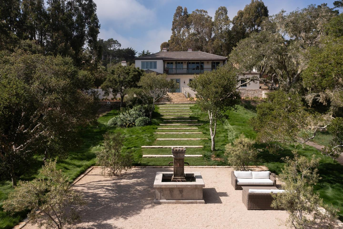Detail Gallery Image 18 of 20 For 1522 Riata Rd, Pebble Beach,  CA 93953 - 4 Beds | 4/1 Baths