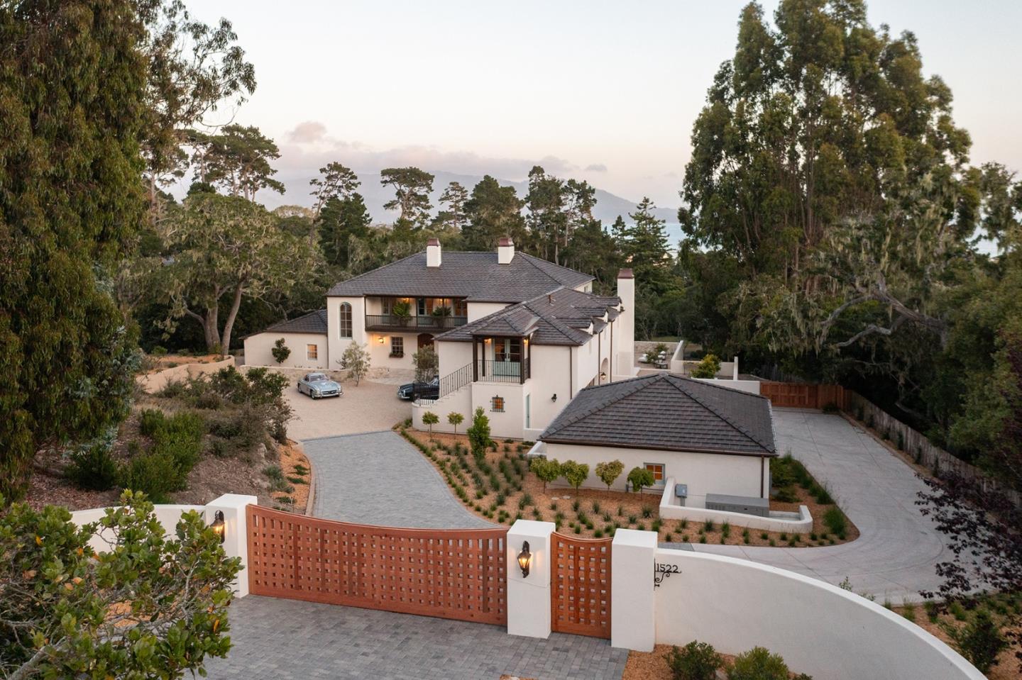 Detail Gallery Image 2 of 20 For 1522 Riata Rd, Pebble Beach,  CA 93953 - 4 Beds | 4/1 Baths