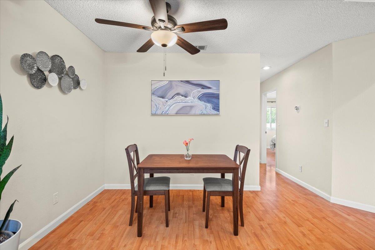 Detail Gallery Image 6 of 16 For 3847 Yorkshire St #8,  San Leandro,  CA 94578 - 2 Beds | 2 Baths