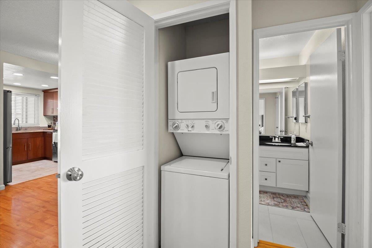 Detail Gallery Image 9 of 16 For 3847 Yorkshire St #8,  San Leandro,  CA 94578 - 2 Beds | 2 Baths