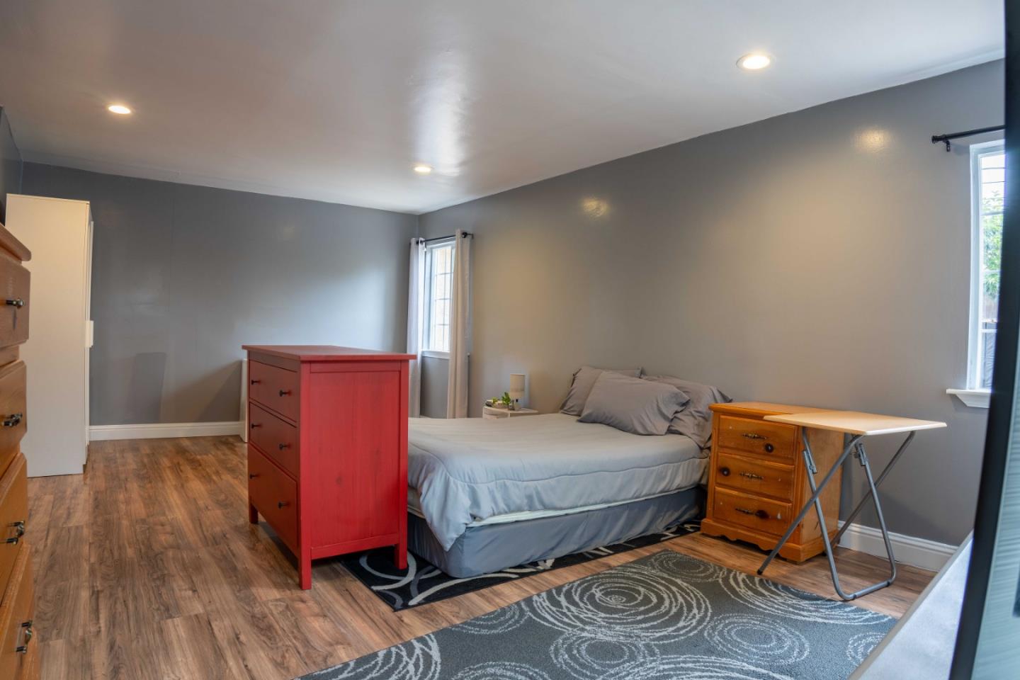 Detail Gallery Image 12 of 27 For 2232 Euclid Ave, East Palo Alto,  CA 94303 - 4 Beds | 1/1 Baths