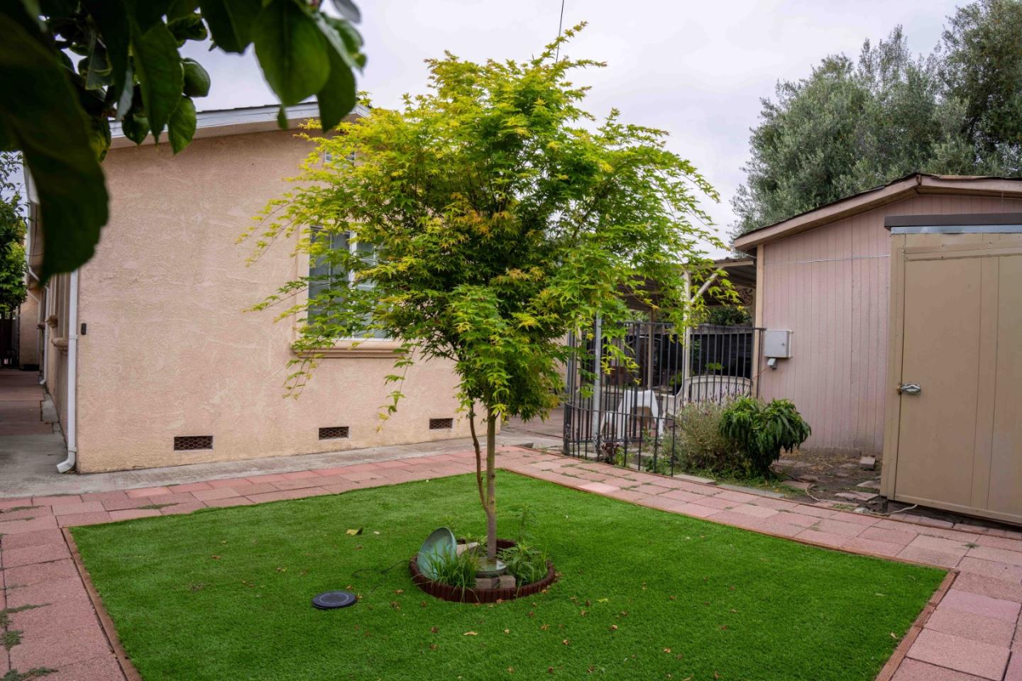 Detail Gallery Image 27 of 27 For 2232 Euclid Ave, East Palo Alto,  CA 94303 - 4 Beds | 1/1 Baths