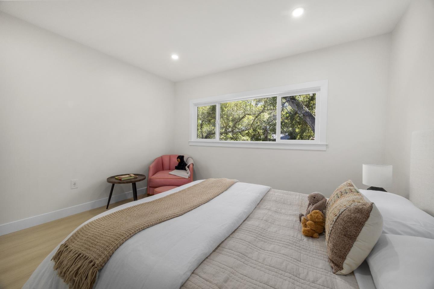 Detail Gallery Image 25 of 41 For 314 Germaine Ave, Santa Cruz,  CA 95065 - 5 Beds | 2/1 Baths