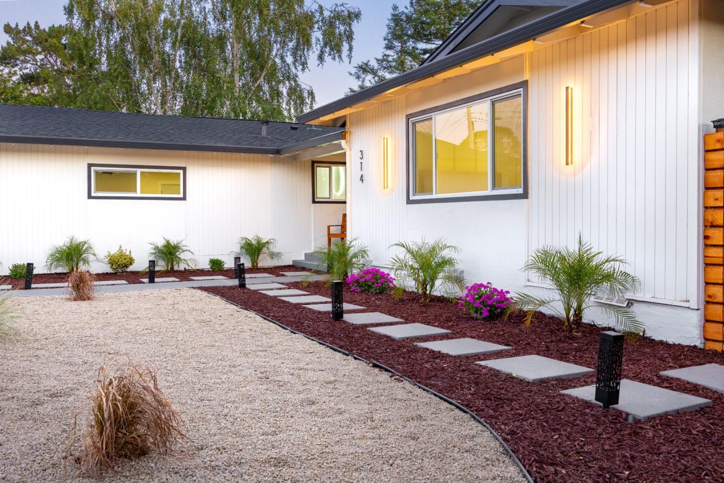 Detail Gallery Image 3 of 41 For 314 Germaine Ave, Santa Cruz,  CA 95065 - 5 Beds | 2/1 Baths