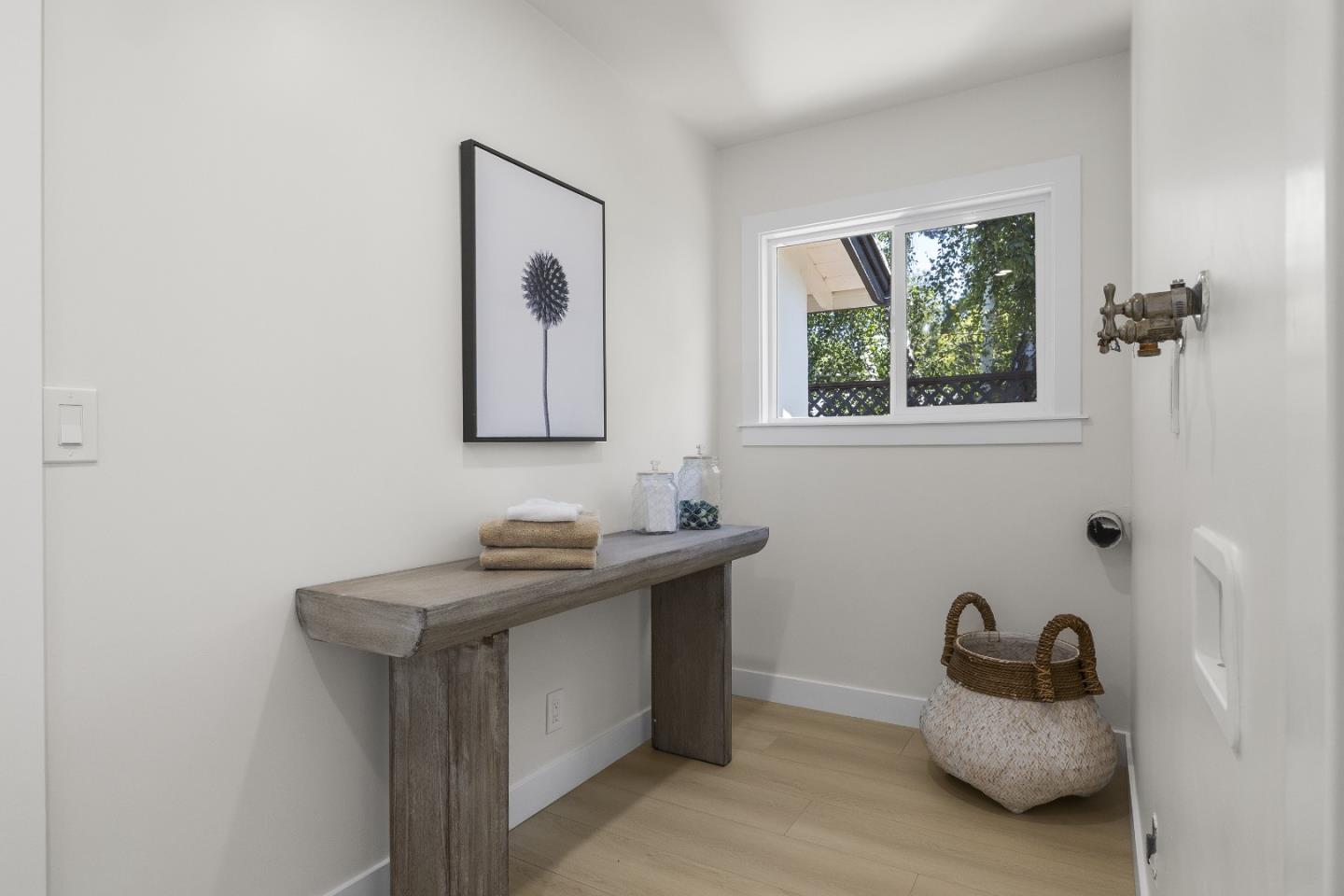 Detail Gallery Image 32 of 41 For 314 Germaine Ave, Santa Cruz,  CA 95065 - 5 Beds | 2/1 Baths