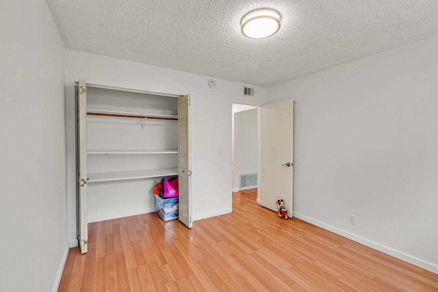 Detail Gallery Image 13 of 19 For 2498 Golzio Ct #1,  San Jose,  CA 95133 - 2 Beds | 1 Baths