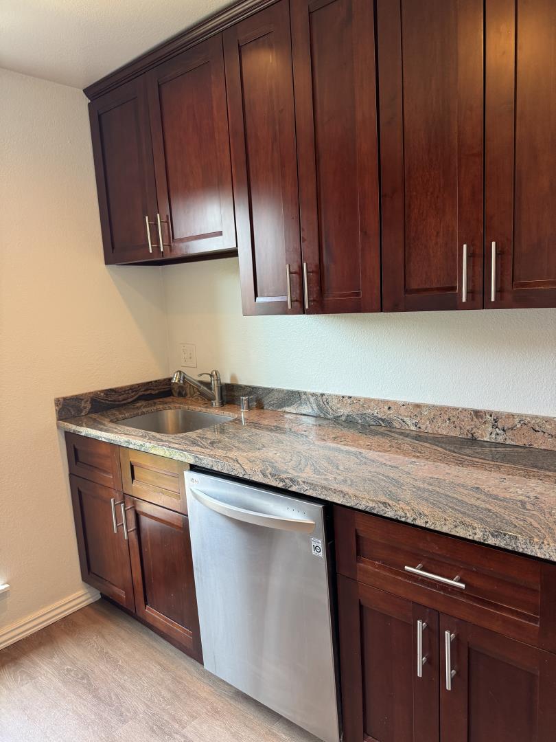 Detail Gallery Image 5 of 10 For 480 E O'keefe St #302,  East Palo Alto,  CA 94303 - 1 Beds | 1 Baths
