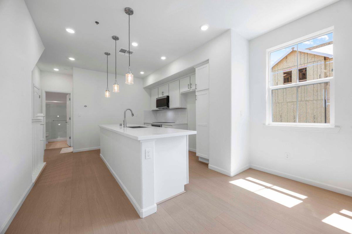 Detail Gallery Image 19 of 39 For 3921-3921a Novel Way, Castro Valley,  CA 94546 - 4 Beds | 4 Baths