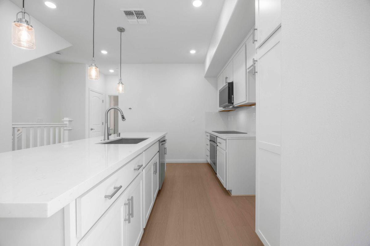 Detail Gallery Image 20 of 39 For 3921-3921a Novel Way, Castro Valley,  CA 94546 - 4 Beds | 4 Baths