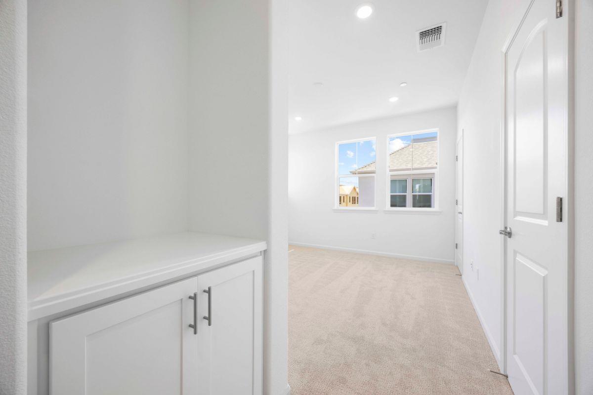 Detail Gallery Image 26 of 39 For 3921-3921a Novel Way, Castro Valley,  CA 94546 - 4 Beds | 4 Baths