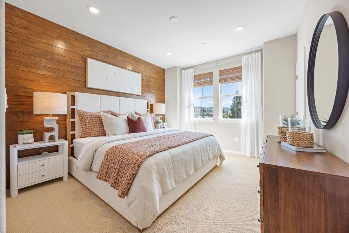 Detail Gallery Image 3 of 6 For 3921-3921a Novel Way, Castro Valley,  CA 94546 - 4 Beds | 4 Baths