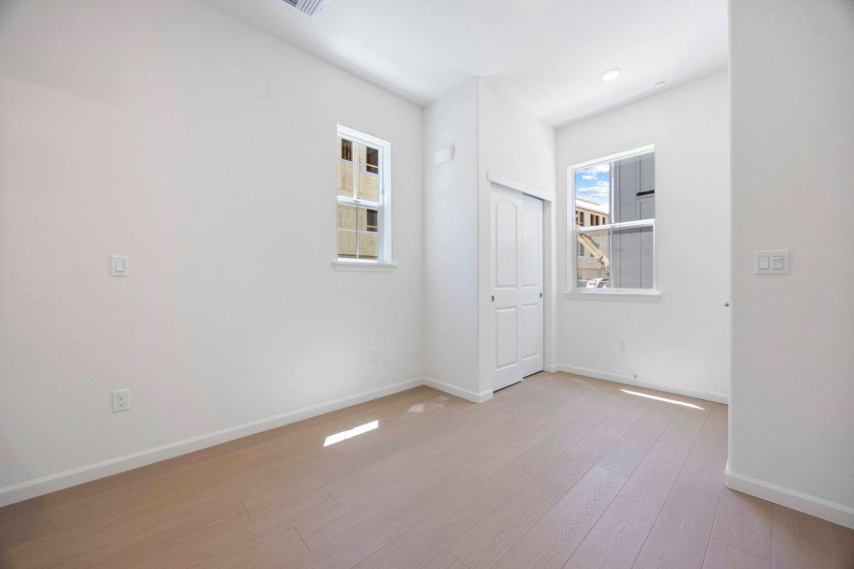Detail Gallery Image 34 of 39 For 3921-3921a Novel Way, Castro Valley,  CA 94546 - 4 Beds | 4 Baths