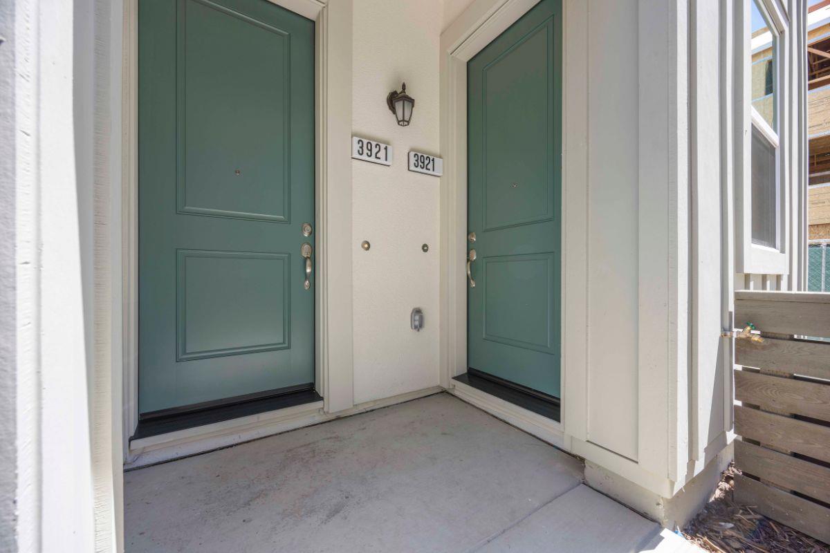 Detail Gallery Image 7 of 39 For 3921-3921a Novel Way, Castro Valley,  CA 94546 - 4 Beds | 4 Baths