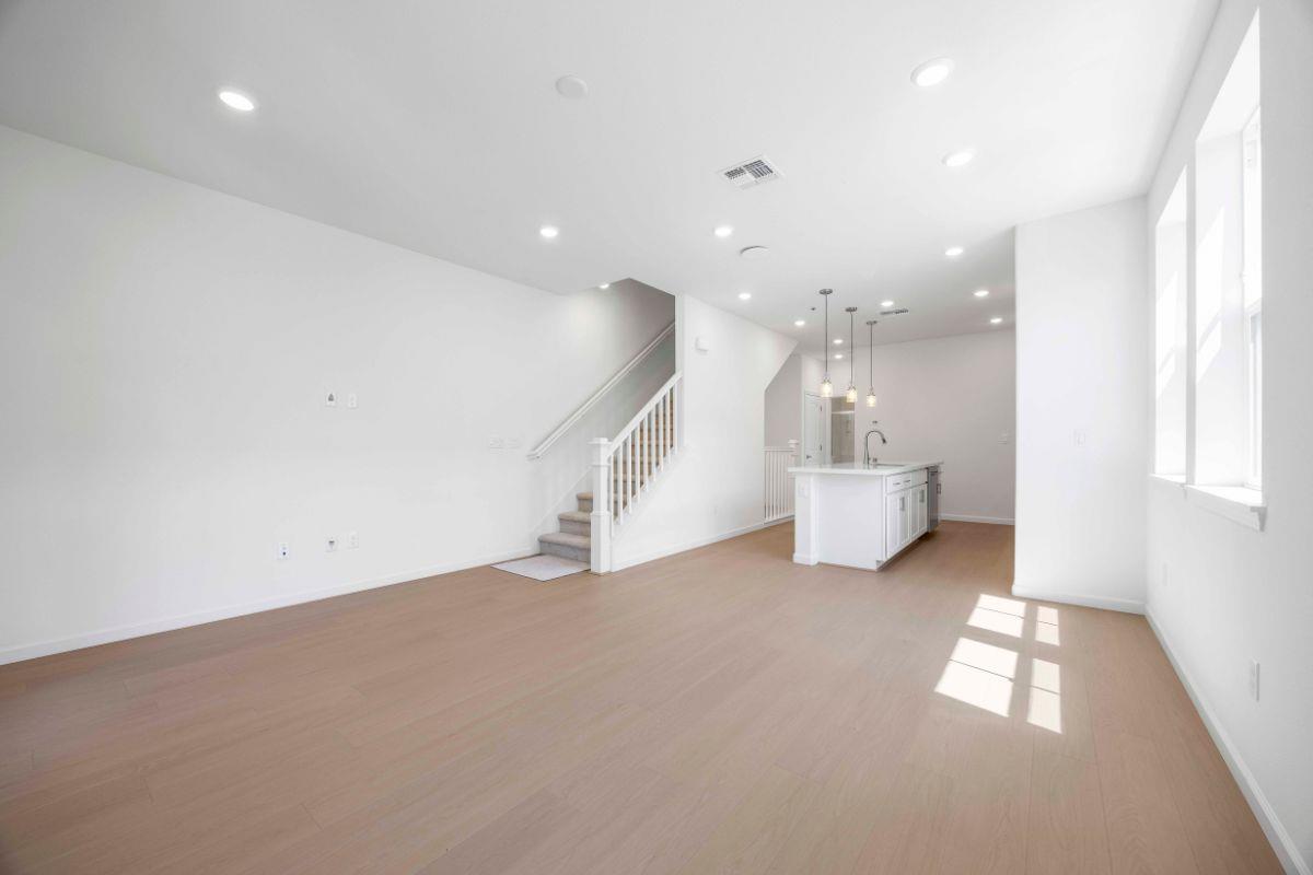 Detail Gallery Image 9 of 39 For 3921-3921a Novel Way, Castro Valley,  CA 94546 - 4 Beds | 4 Baths