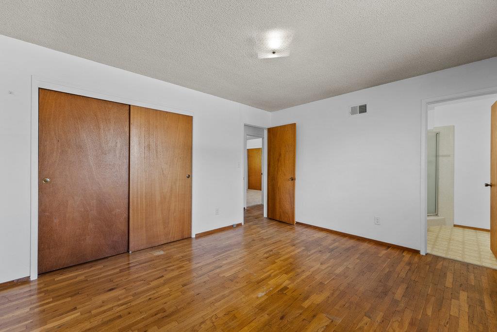 Detail Gallery Image 10 of 20 For 2107 Chanticleer Ave, Santa Cruz,  CA 95062 - 3 Beds | 2 Baths