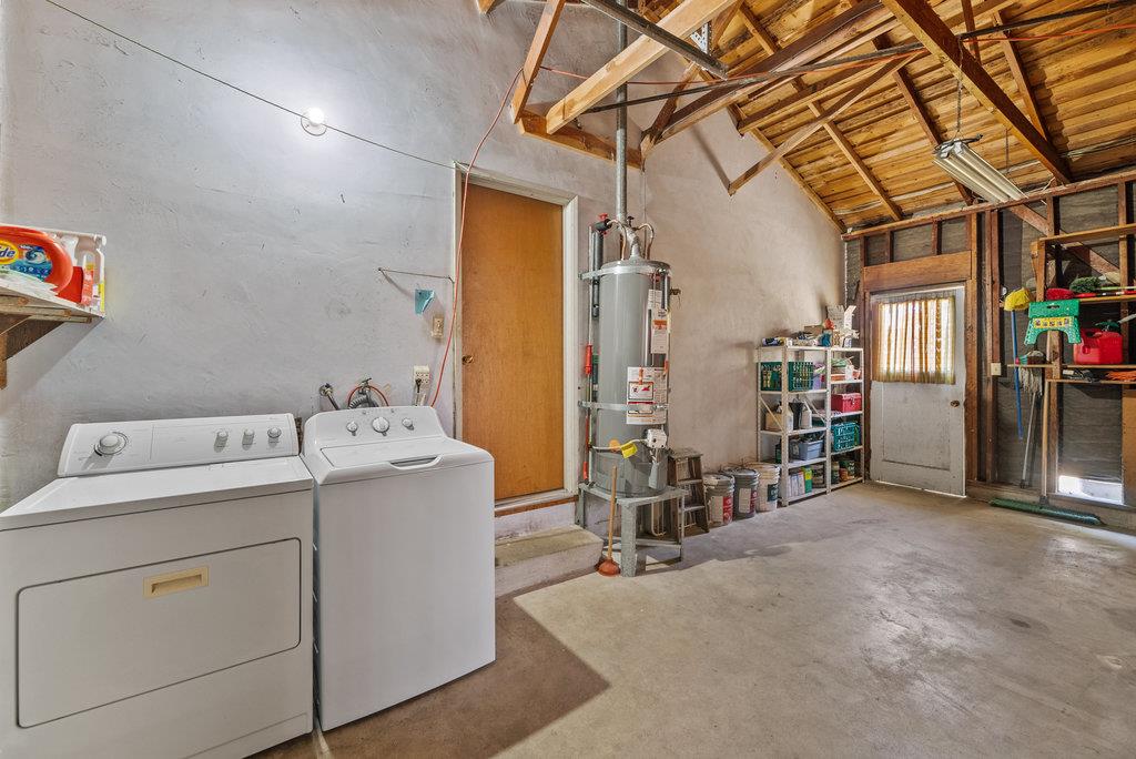 Detail Gallery Image 16 of 20 For 2107 Chanticleer Ave, Santa Cruz,  CA 95062 - 3 Beds | 2 Baths