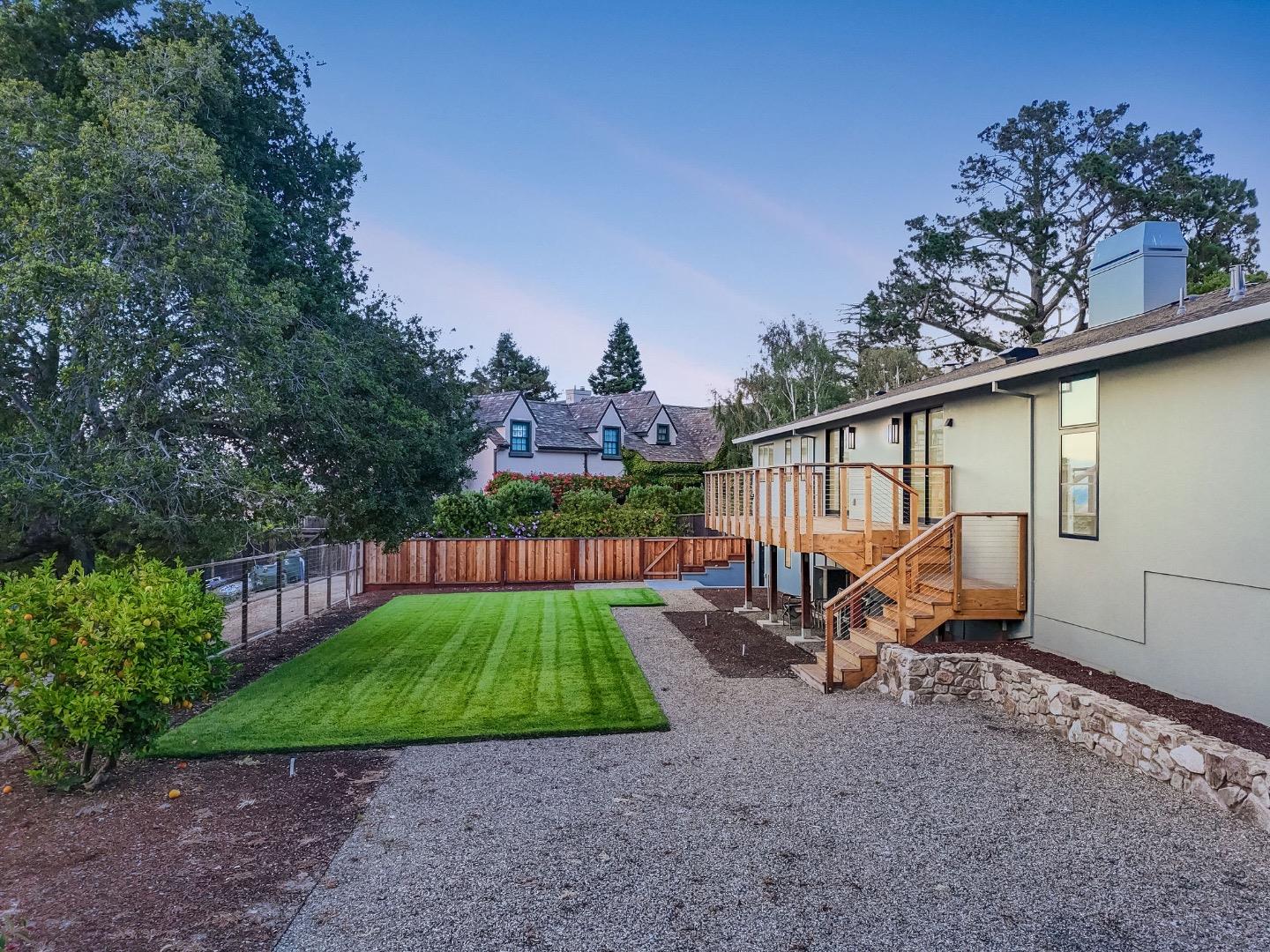 Detail Gallery Image 15 of 74 For 1620 Marlborough Rd, Hillsborough,  CA 94010 - 3 Beds | 2 Baths