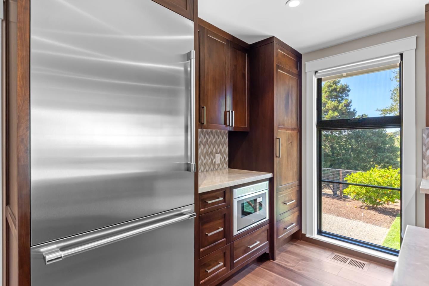 Detail Gallery Image 26 of 74 For 1620 Marlborough Rd, Hillsborough,  CA 94010 - 3 Beds | 2 Baths