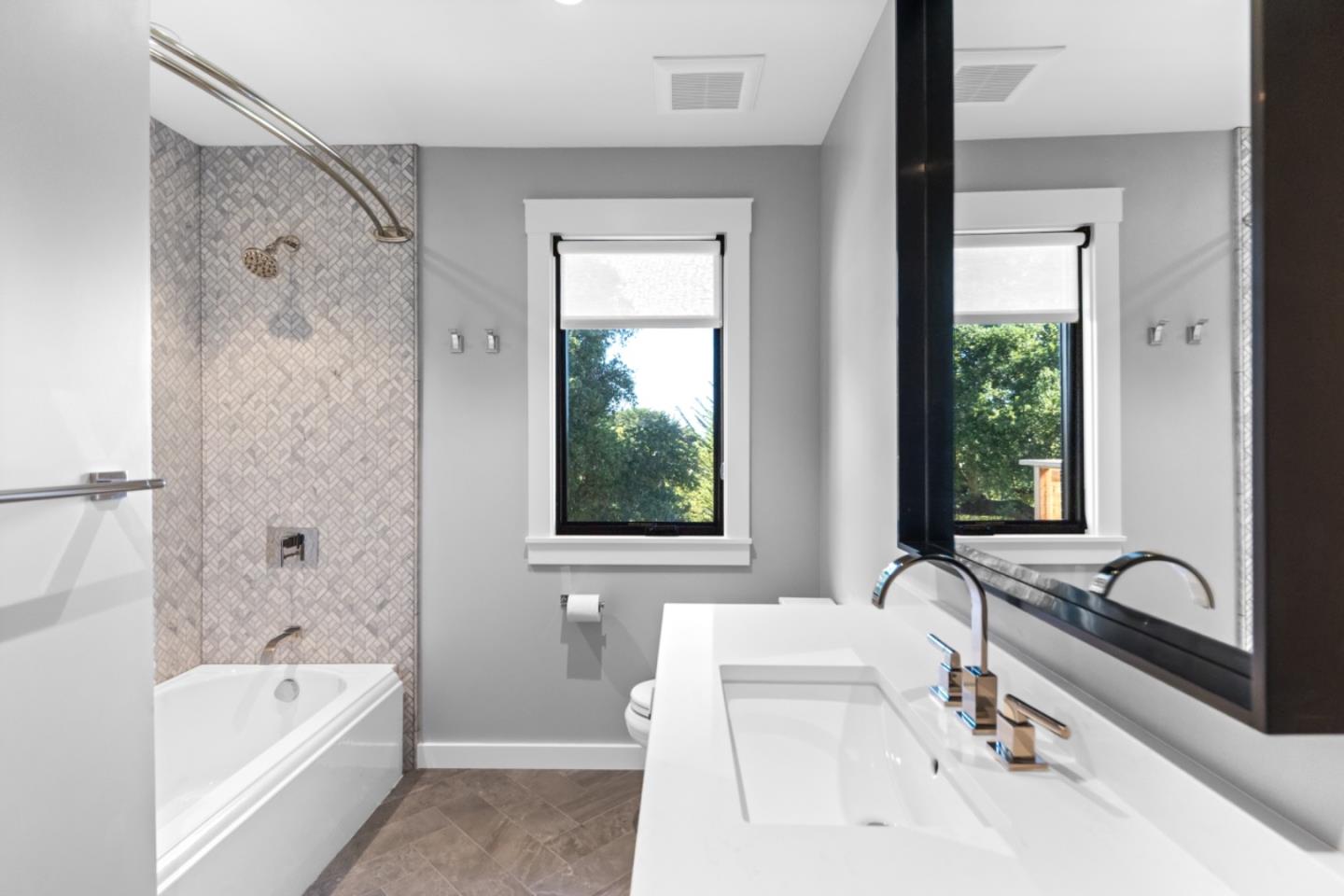 Detail Gallery Image 61 of 74 For 1620 Marlborough Rd, Hillsborough,  CA 94010 - 3 Beds | 2 Baths