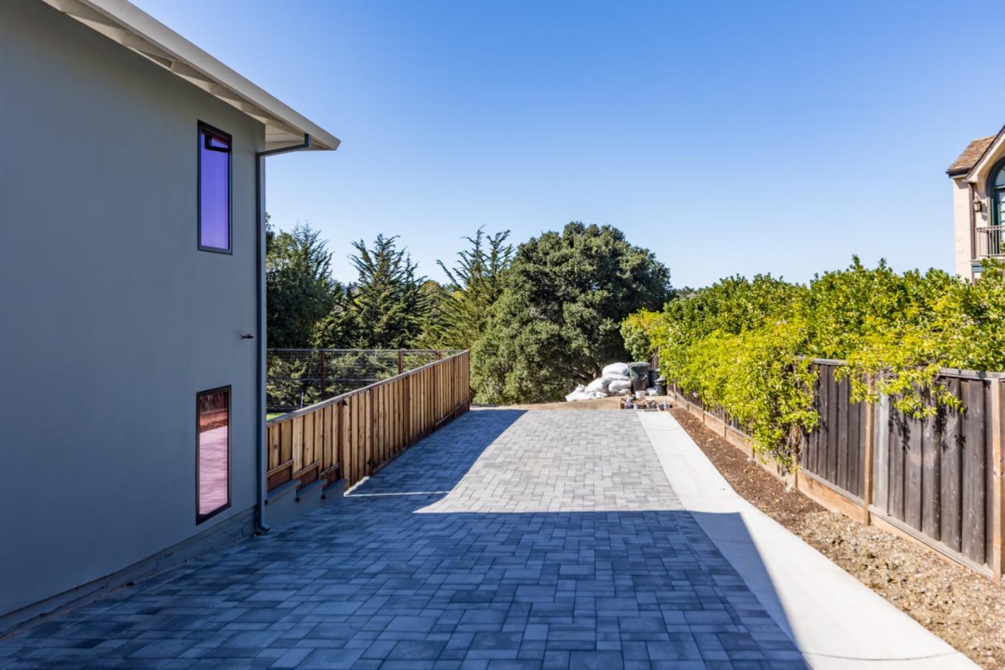 Detail Gallery Image 71 of 74 For 1620 Marlborough Rd, Hillsborough,  CA 94010 - 3 Beds | 2 Baths