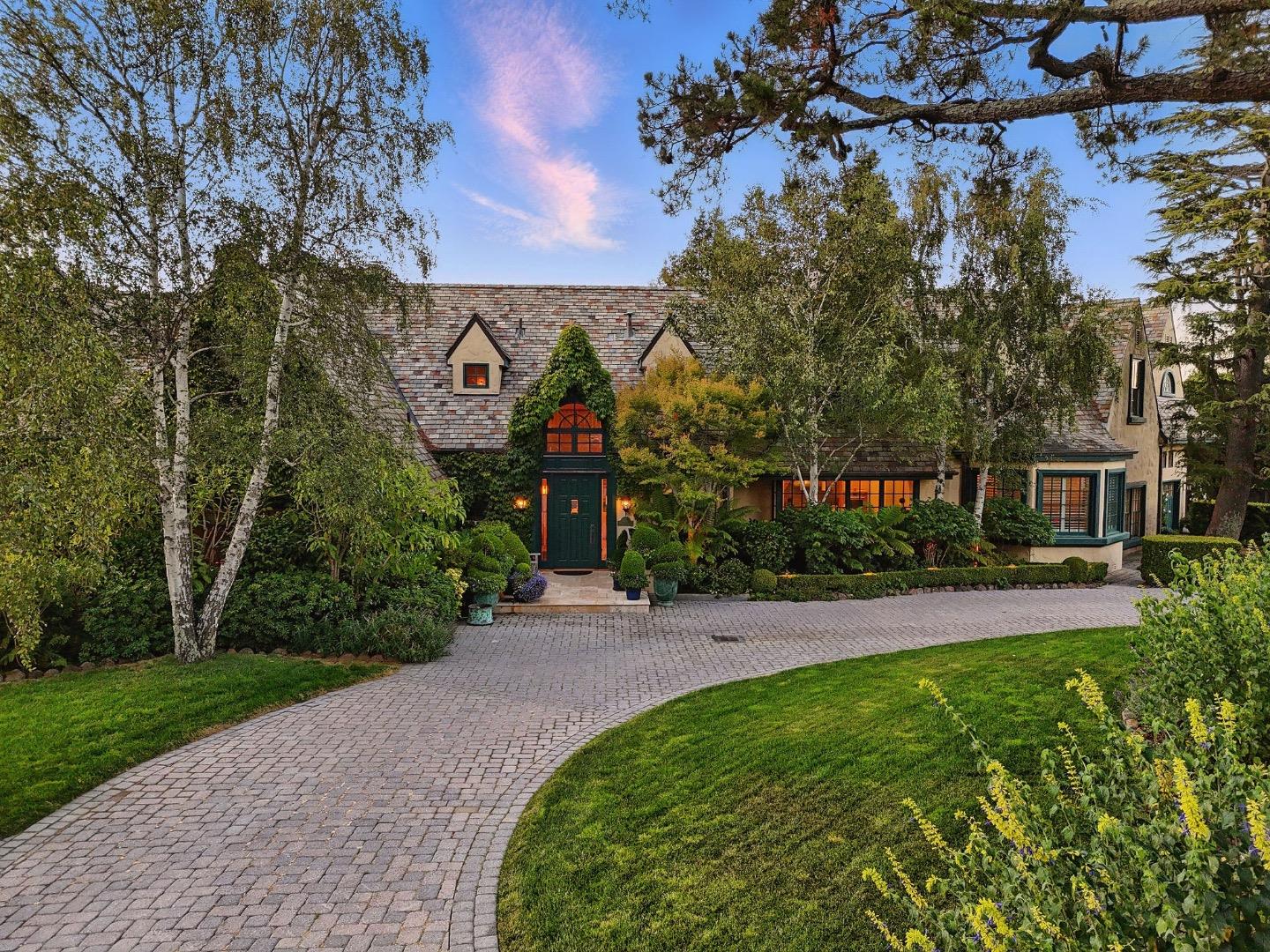 Detail Gallery Image 10 of 111 For 1600 Marlborough Rd, Hillsborough,  CA 94010 - 7 Beds | 7/1 Baths