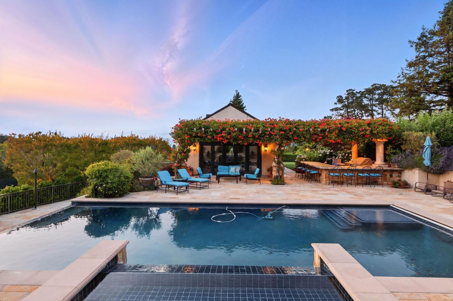 Detail Gallery Image 13 of 111 For 1600 Marlborough Rd, Hillsborough,  CA 94010 - 7 Beds | 7/1 Baths