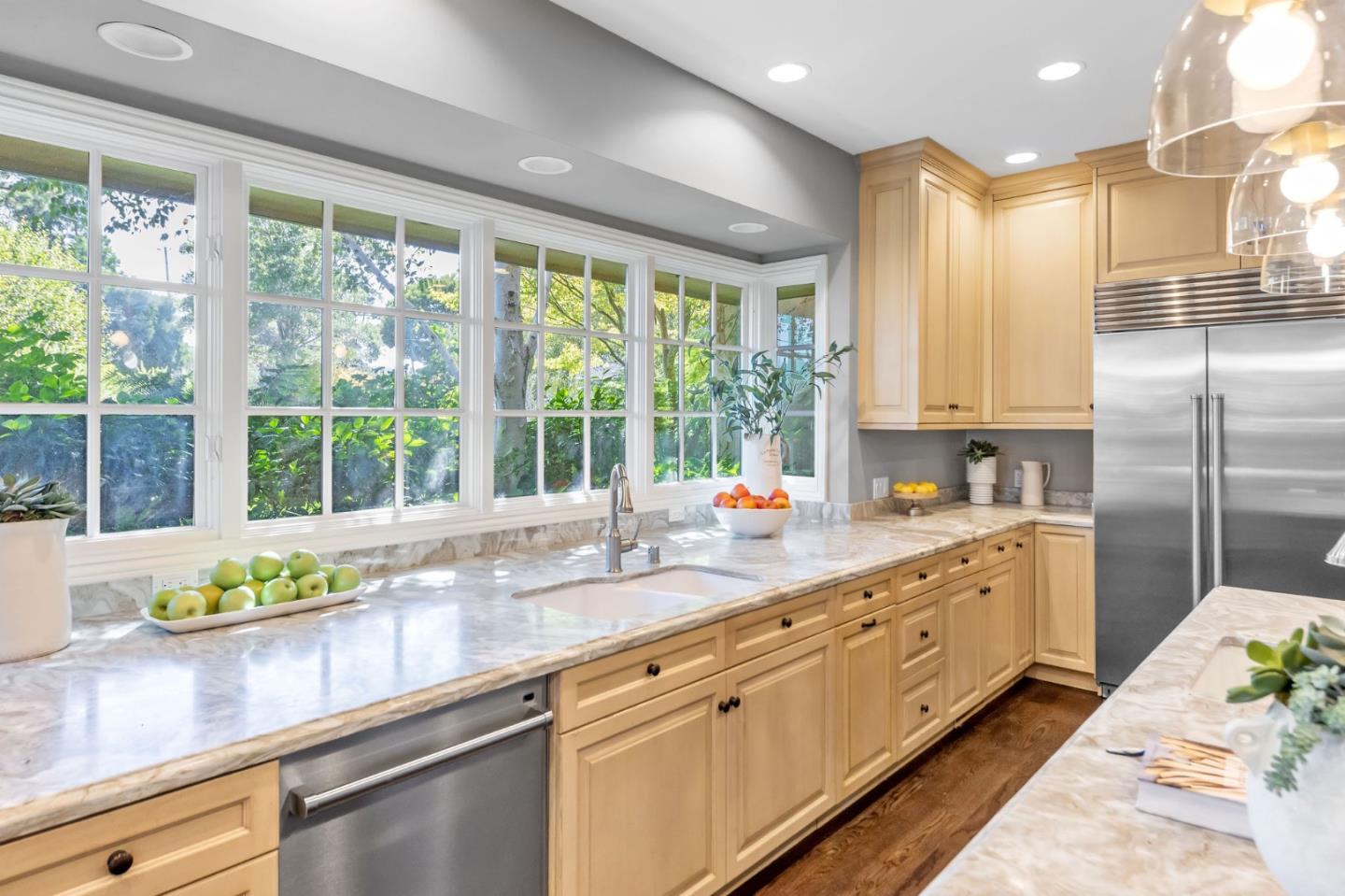 Detail Gallery Image 37 of 111 For 1600 Marlborough Rd, Hillsborough,  CA 94010 - 7 Beds | 7/1 Baths