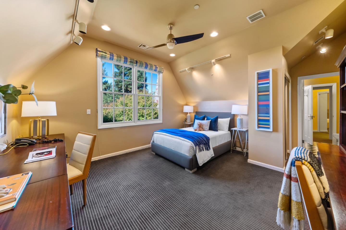 Detail Gallery Image 57 of 111 For 1600 Marlborough Rd, Hillsborough,  CA 94010 - 7 Beds | 7/1 Baths