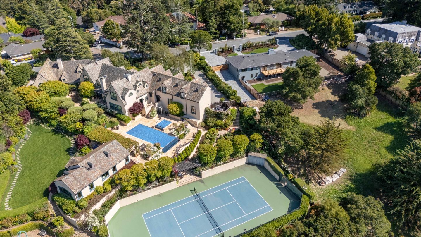 Detail Gallery Image 6 of 111 For 1600 Marlborough Rd, Hillsborough,  CA 94010 - 7 Beds | 7/1 Baths