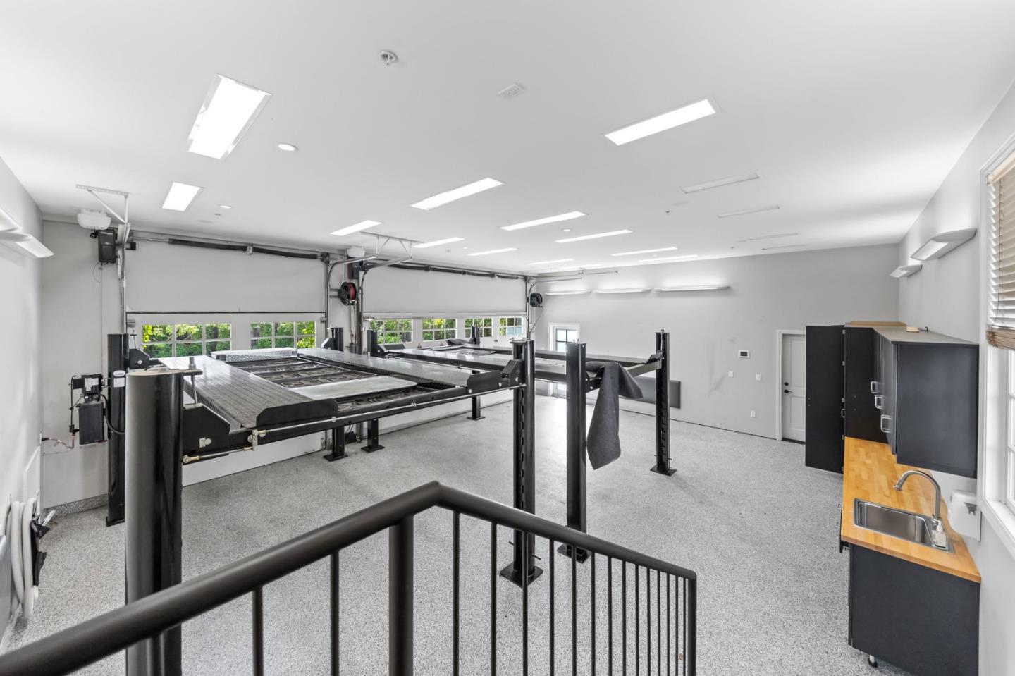 Detail Gallery Image 76 of 111 For 1600 Marlborough Rd, Hillsborough,  CA 94010 - 7 Beds | 7/1 Baths