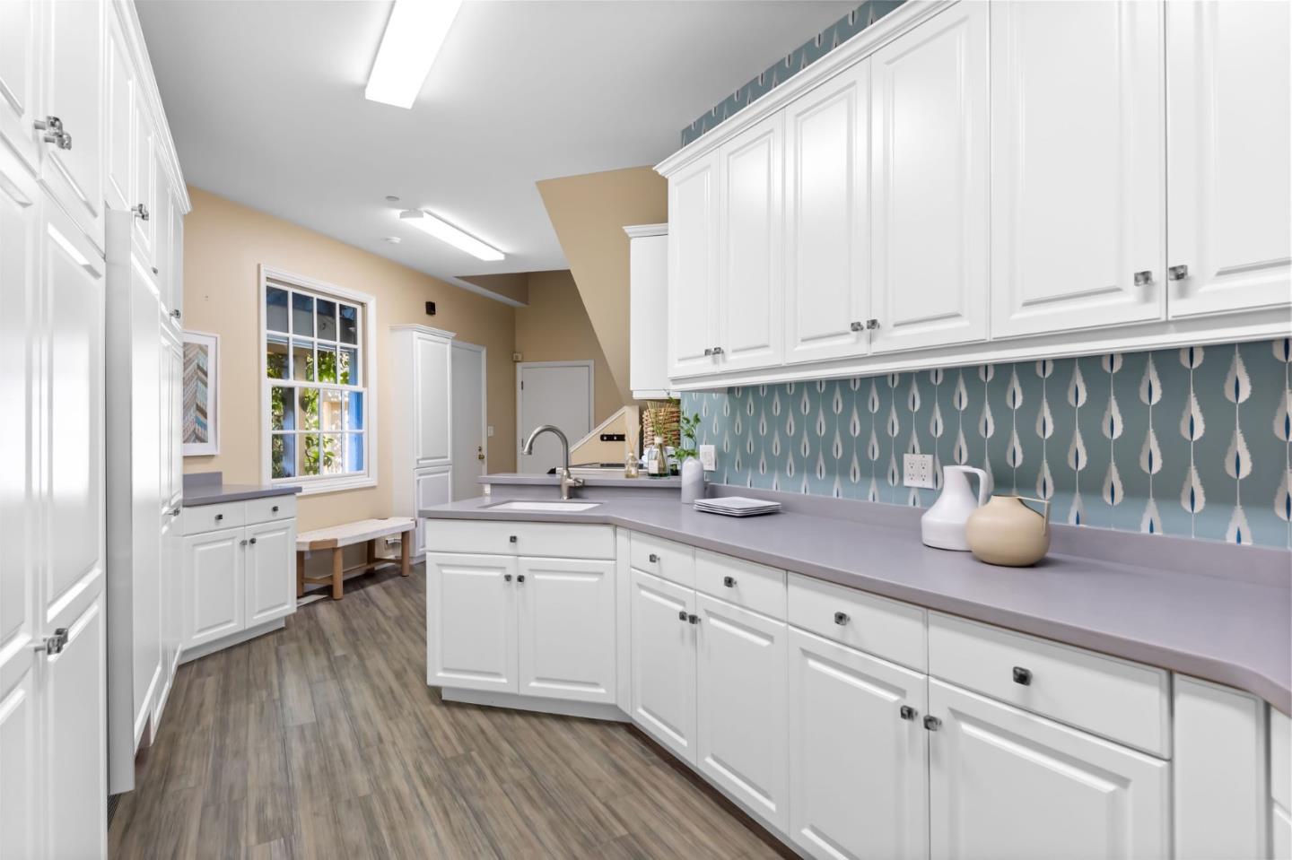 Detail Gallery Image 85 of 111 For 1600 Marlborough Rd, Hillsborough,  CA 94010 - 7 Beds | 7/1 Baths