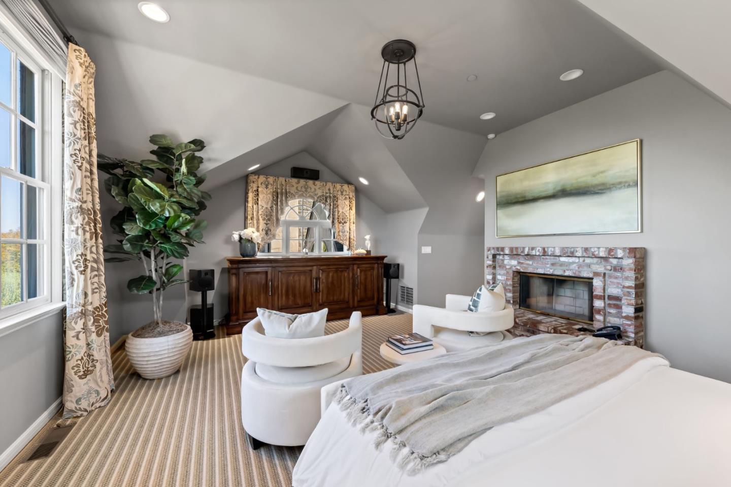 Detail Gallery Image 92 of 111 For 1600 Marlborough Rd, Hillsborough,  CA 94010 - 7 Beds | 7/1 Baths