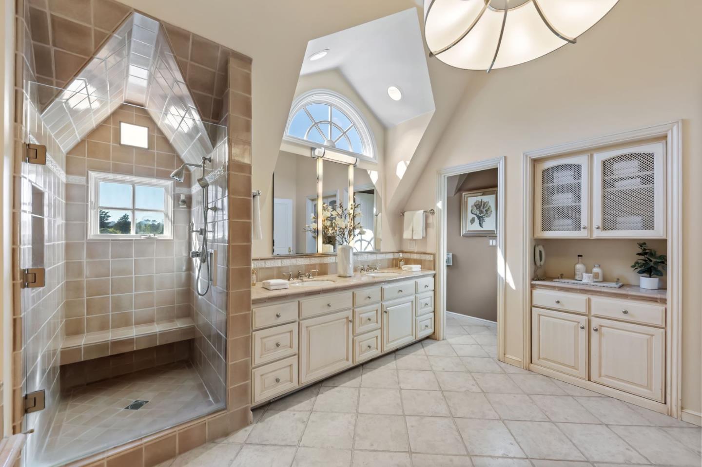 Detail Gallery Image 96 of 111 For 1600 Marlborough Rd, Hillsborough,  CA 94010 - 7 Beds | 7/1 Baths