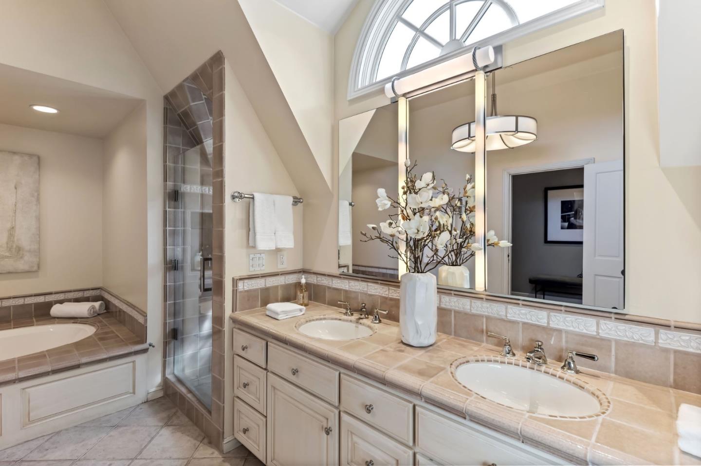 Detail Gallery Image 97 of 111 For 1600 Marlborough Rd, Hillsborough,  CA 94010 - 7 Beds | 7/1 Baths