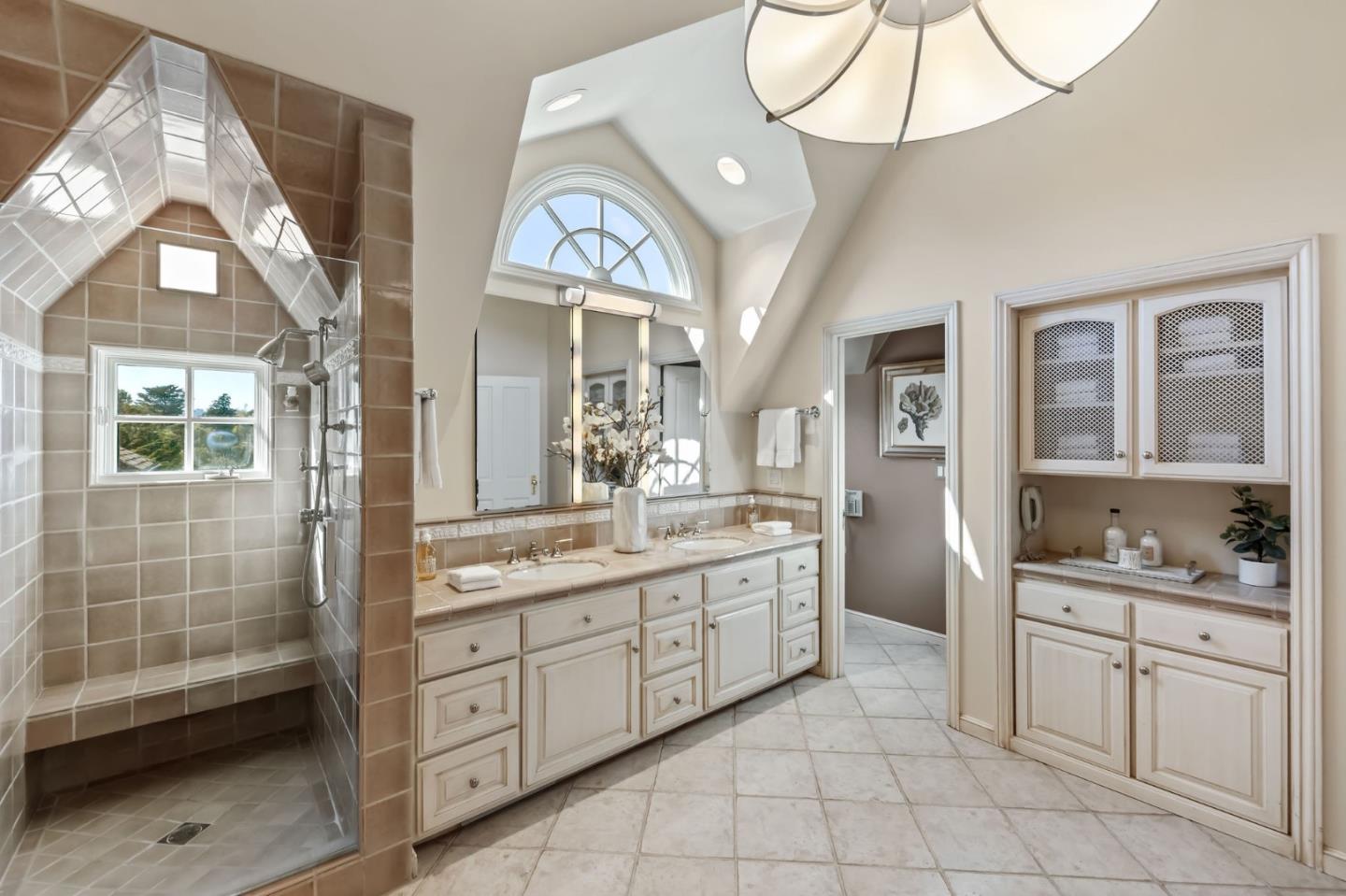 Detail Gallery Image 98 of 111 For 1600 Marlborough Rd, Hillsborough,  CA 94010 - 7 Beds | 7/1 Baths