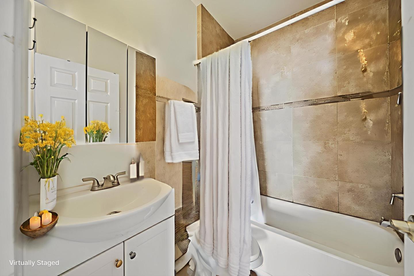 Detail Gallery Image 3 of 15 For 488 E Saint John, San Jose,  CA 95112 - 3 Beds | 2 Baths